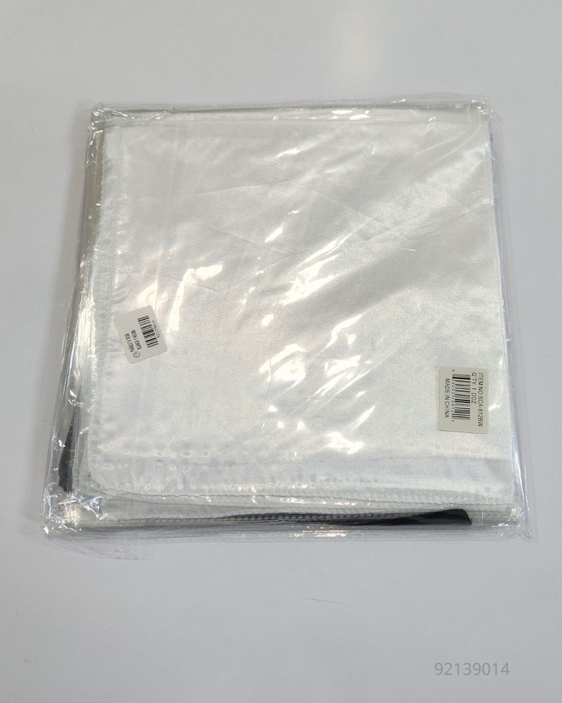 PAÑOLETAS DE SEDA BLANCA Y NEGRA
