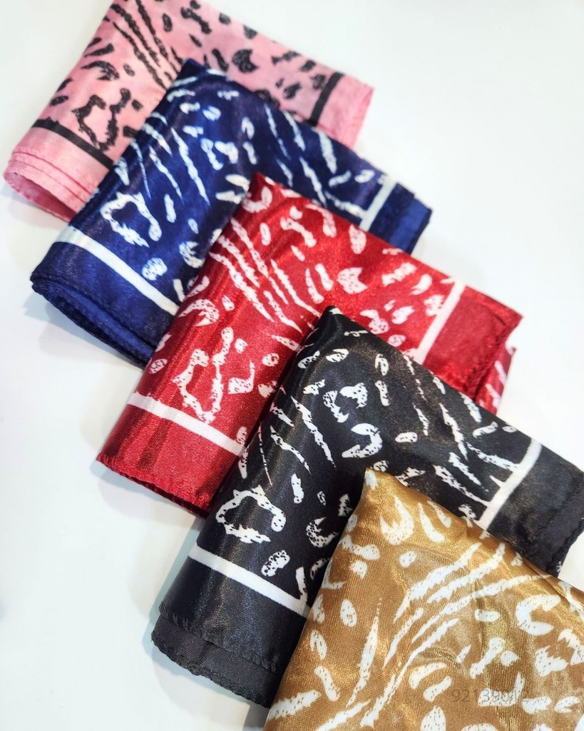 PAÑOLETA SEDA ESTAMPADA