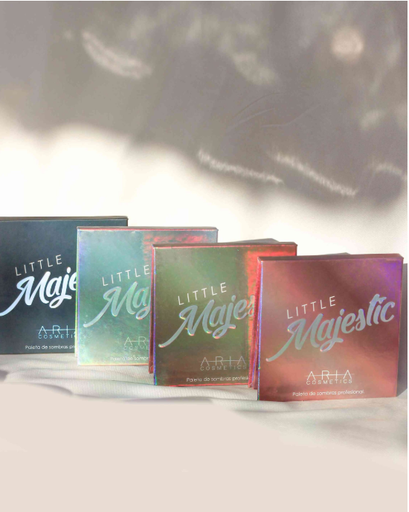 [81212027] PALETA MINI MAJESTIC DE ARIA COSMETICS