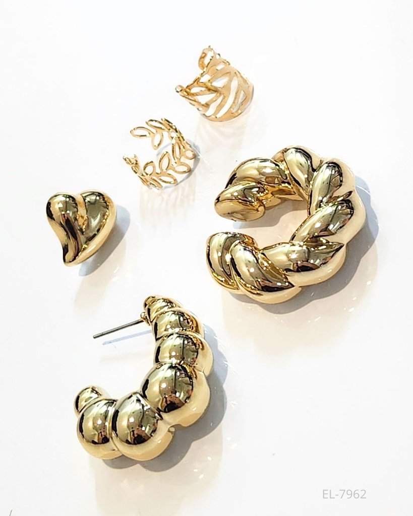 EAR CUFF