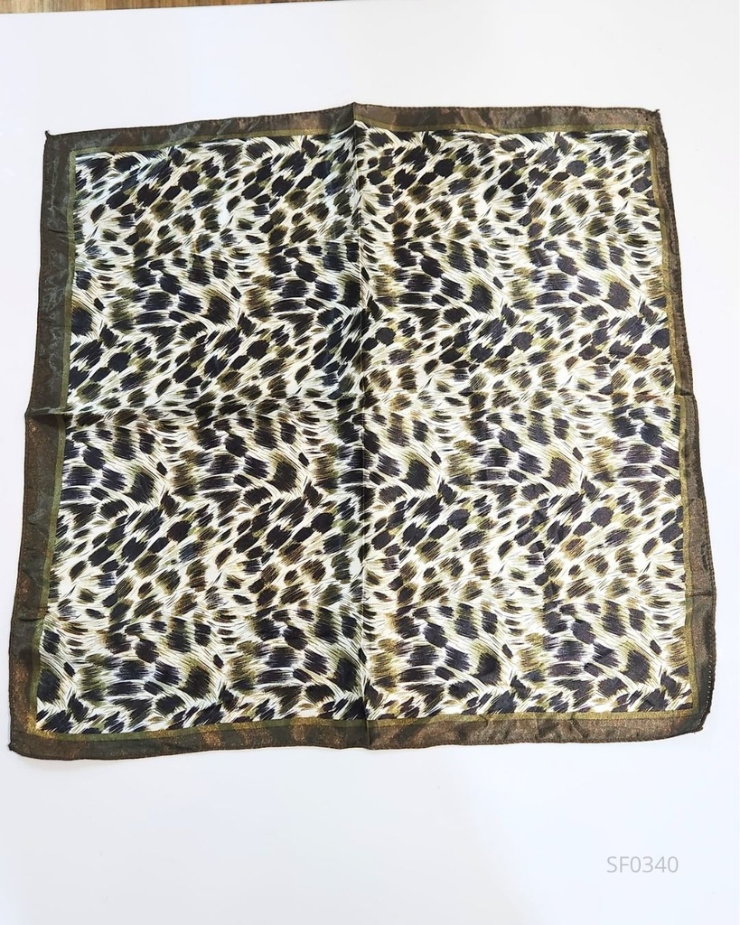 PAÑUELOS DE SEDA ANIMAL PRINT
