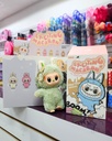 LABUBU SORPRESA MACARON (LLAVERO PELUCHE)