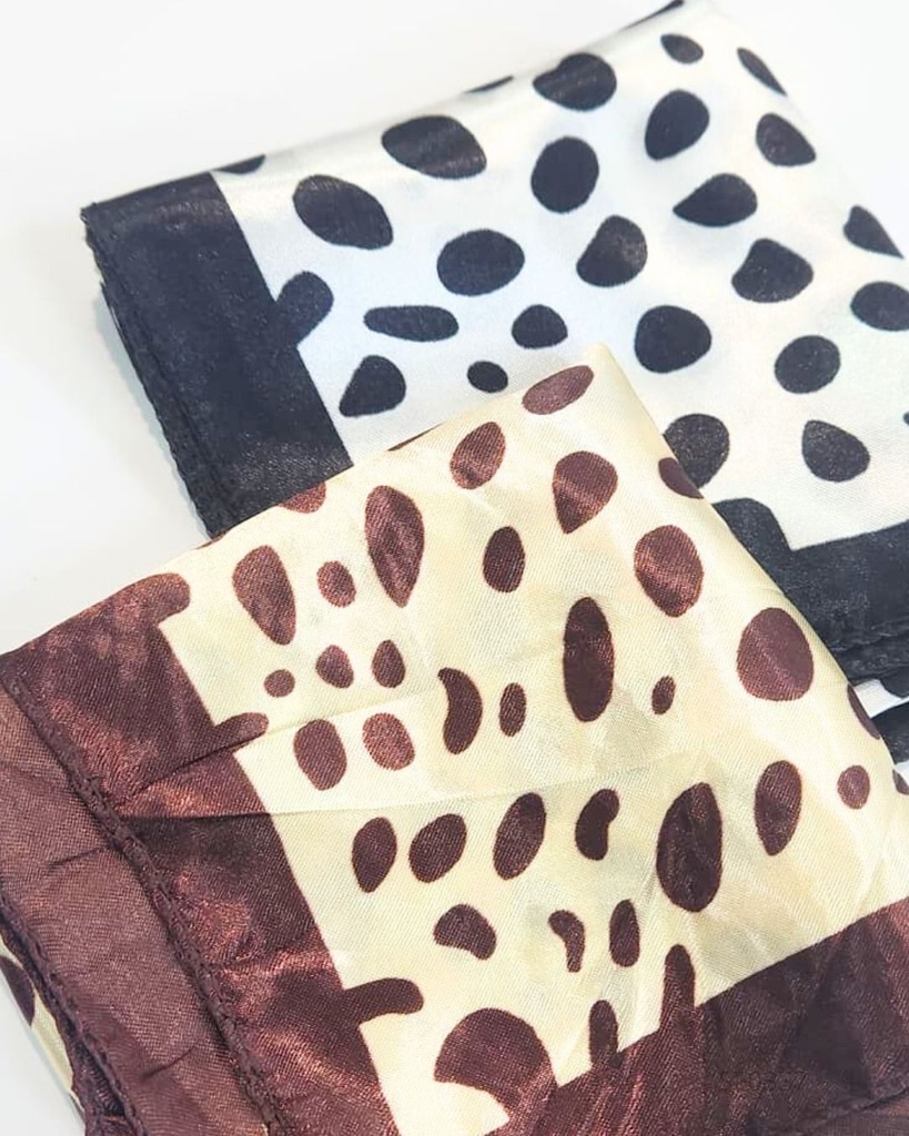 PAÑOLETAS DE SEDA ANIMAL PRINT