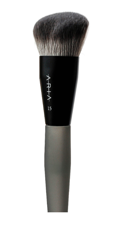 BROCHA PARA APLICAR LA BASE DE ARIA COSMETICS