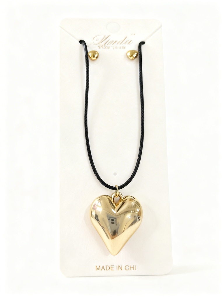 COLLAR CUERINA CORAZON